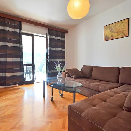 Antonina.1 Apartment *